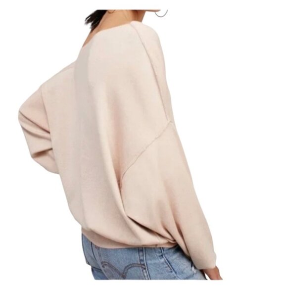 Free People Asymetrical Neck Dolman Long Sleeve Sweater Size Medium - Picture 4 of 11